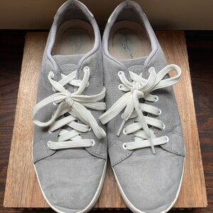Dr Scholl’s grey sneakers